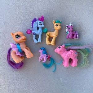 Hasbro My Little Pony Mixed Color Figure Set - Pink, Purple, Blue, Peach, Yellow